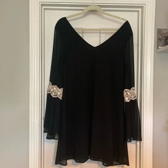 chinese dress ladies Bonita Babe Faux Suede Crochet Lace Vest-Umgee-Black main image 1